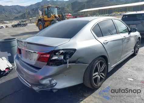 2017 Honda Accord Sport z USA, uszkodzony, nr VIN 1HGCR2F52HA225741